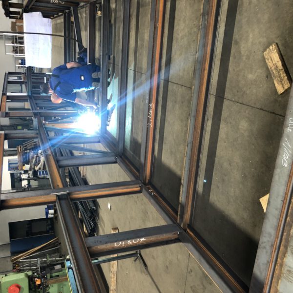 Rohrbrücke Werkstatt